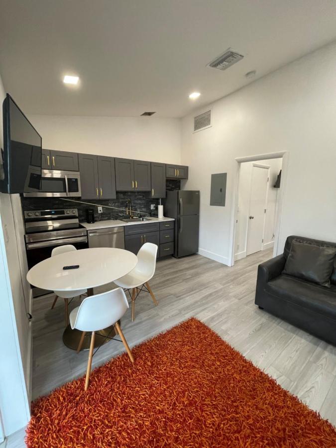 Modern Riverview Apartments Форт-Лодердейл Екстер'єр фото